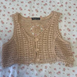 Crotchet tan colored button up top